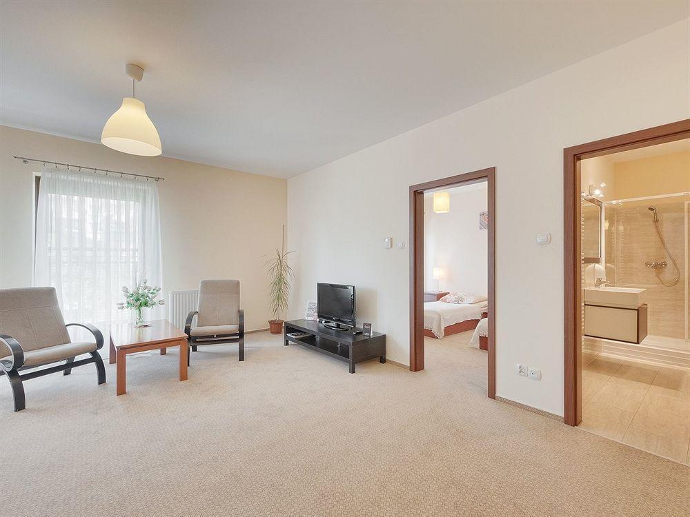 Apartamenty Aparts Lodź Bagian luar foto