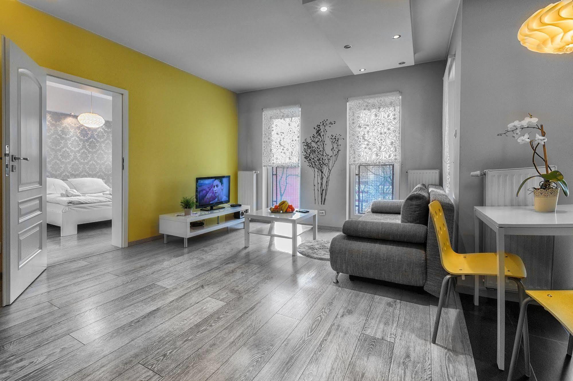 Apartamenty Aparts Lodź Bagian luar foto