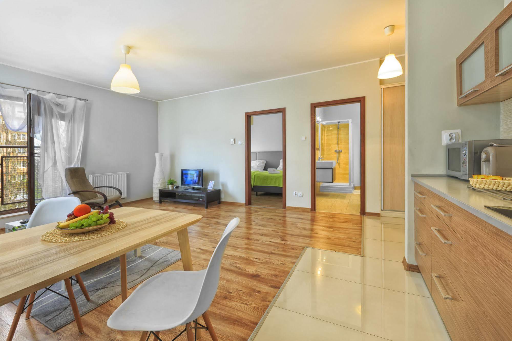 Apartamenty Aparts Lodź Bagian luar foto