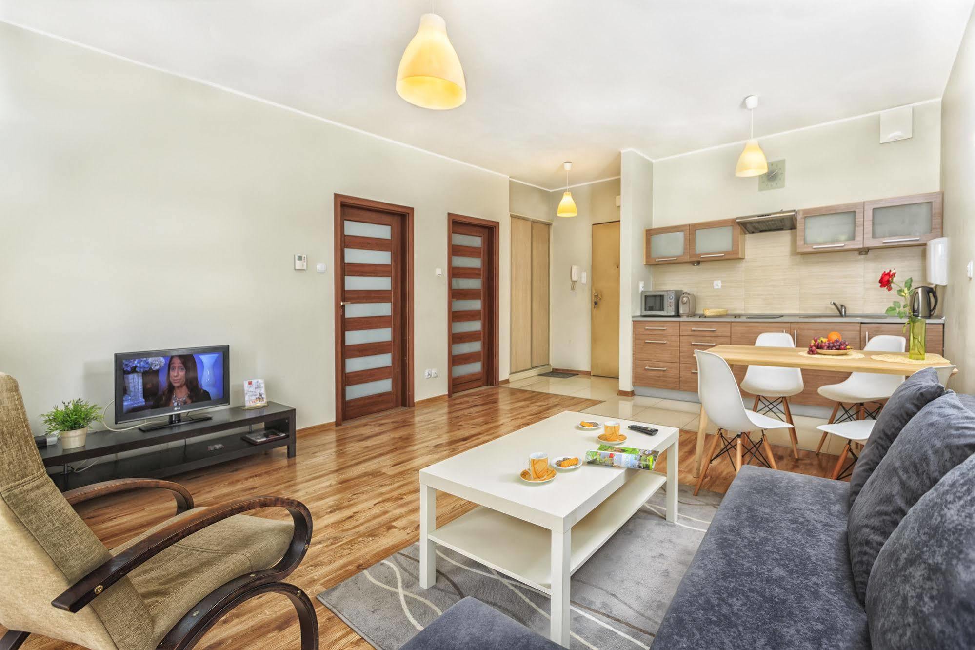 Apartamenty Aparts Lodź Bagian luar foto